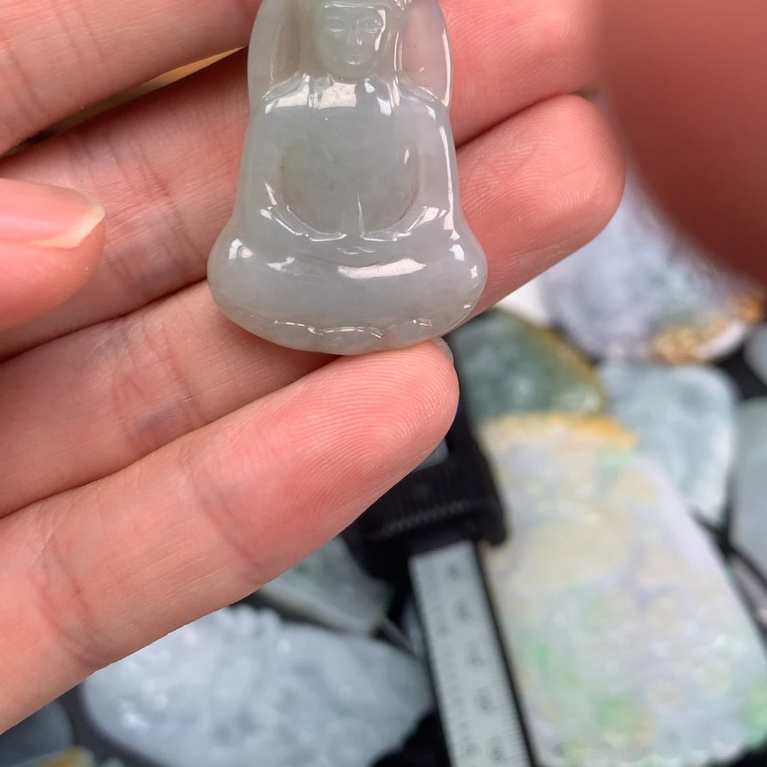 翡翠未镶嵌颈饰福利