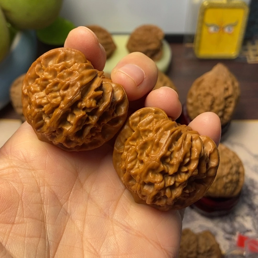 把件文玩核桃全品凹底红峡谷38