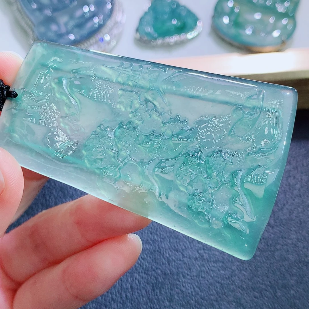 翡翠未镶嵌颈饰翡翠