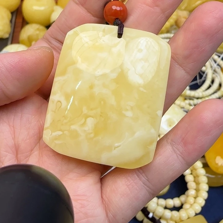 未镶嵌颈饰蜜蜡天然蜜蜡