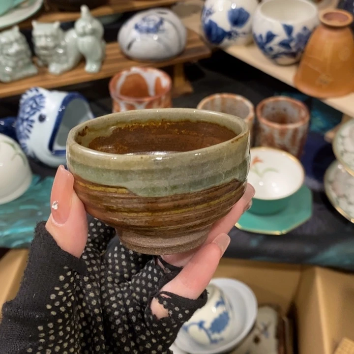 在干嘛啊亲爱勒这样