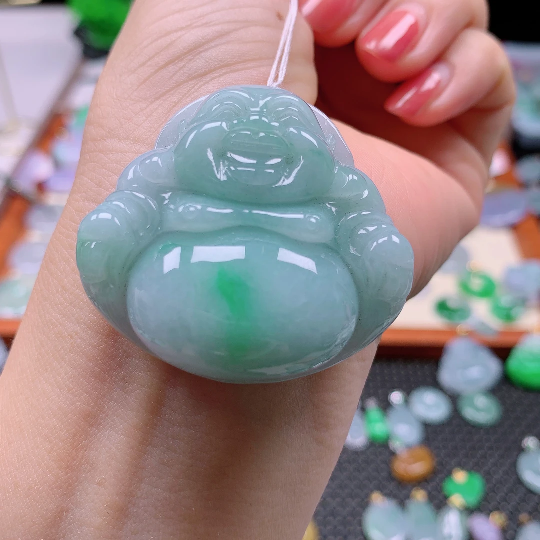 缅甸天然A货翡翠，飘绿佛公 编号446/701尺寸