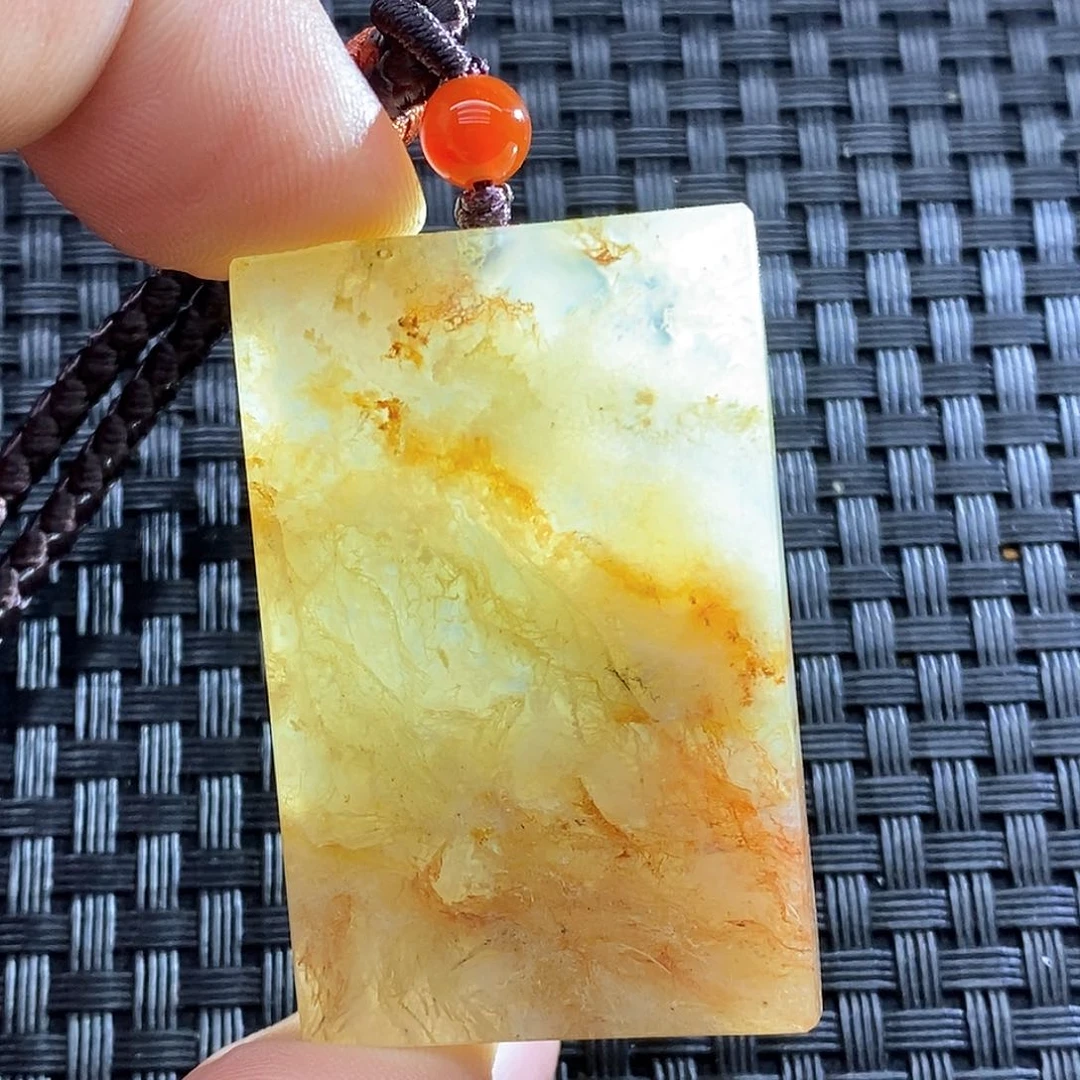 玛瑙/玉髓颈饰未镶嵌。***。