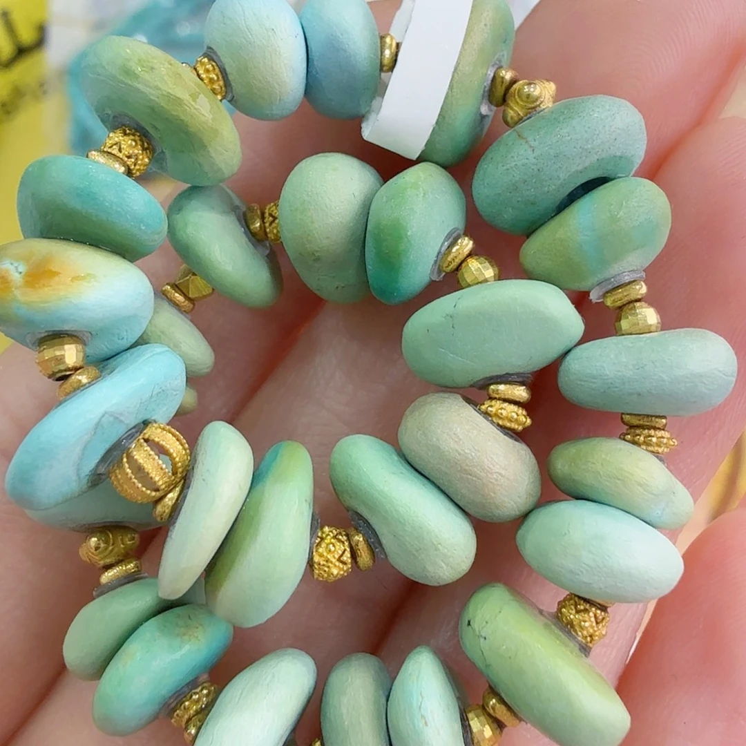 绿松石未镶嵌珠宝奇石