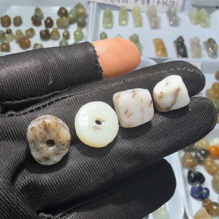 和田玉未镶嵌珠宝奇石