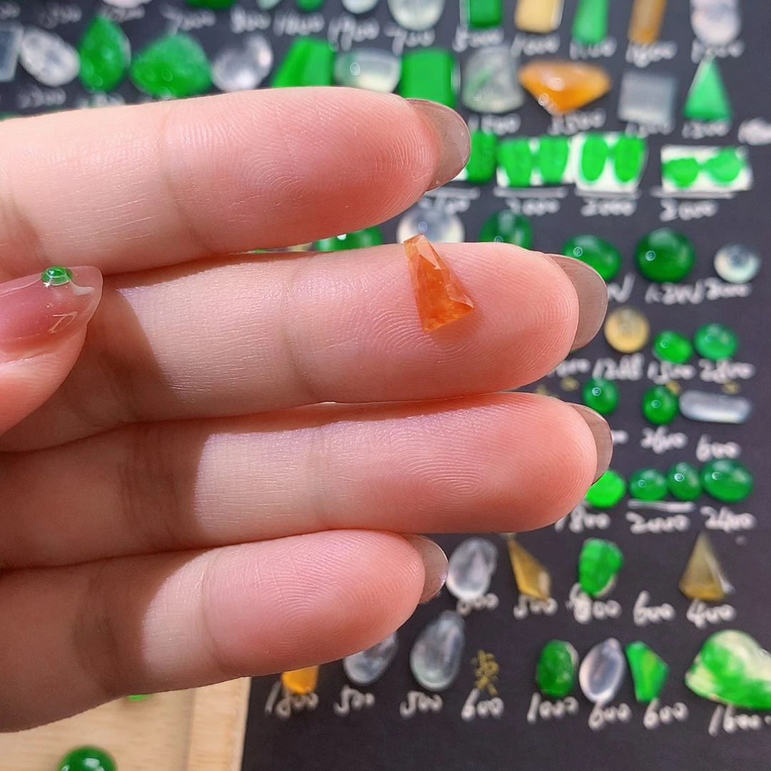 翡翠未镶嵌颈饰纯天然翡翠a货
