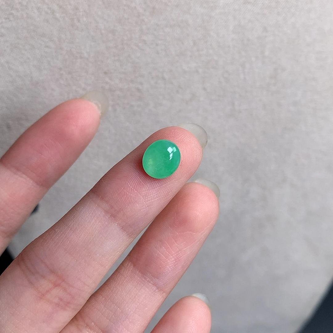 翡翠裸石缅甸天然A货翡翠甜绿蛋面