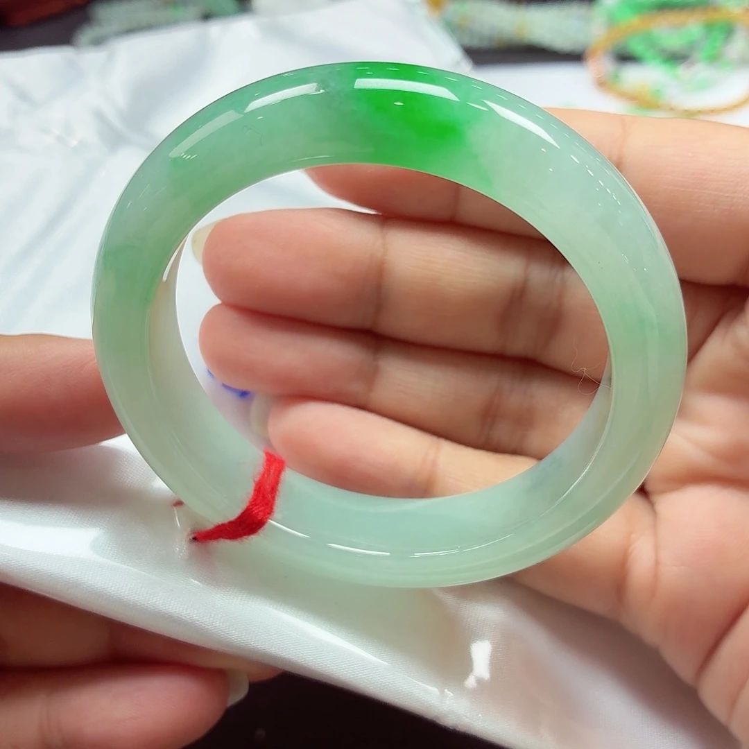 翡翠未镶嵌手镯天然缅甸A货翡翠