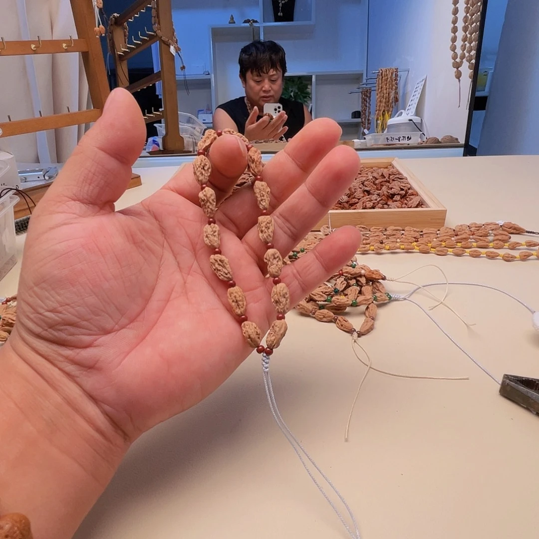 憨***七吊坠桃核蛤蟆异形