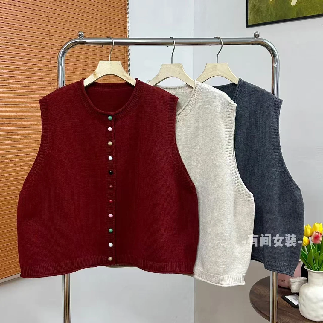 大版彩扣圆领马甲宽松无袖百搭纯色针织叠穿休闲卷边马夹ins时尚