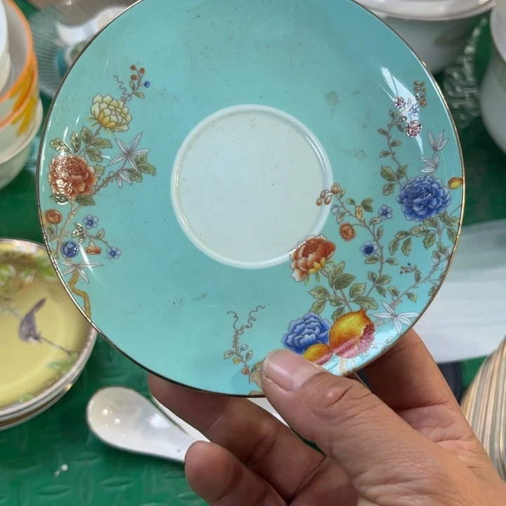 骨瓷碟子一个微瑕