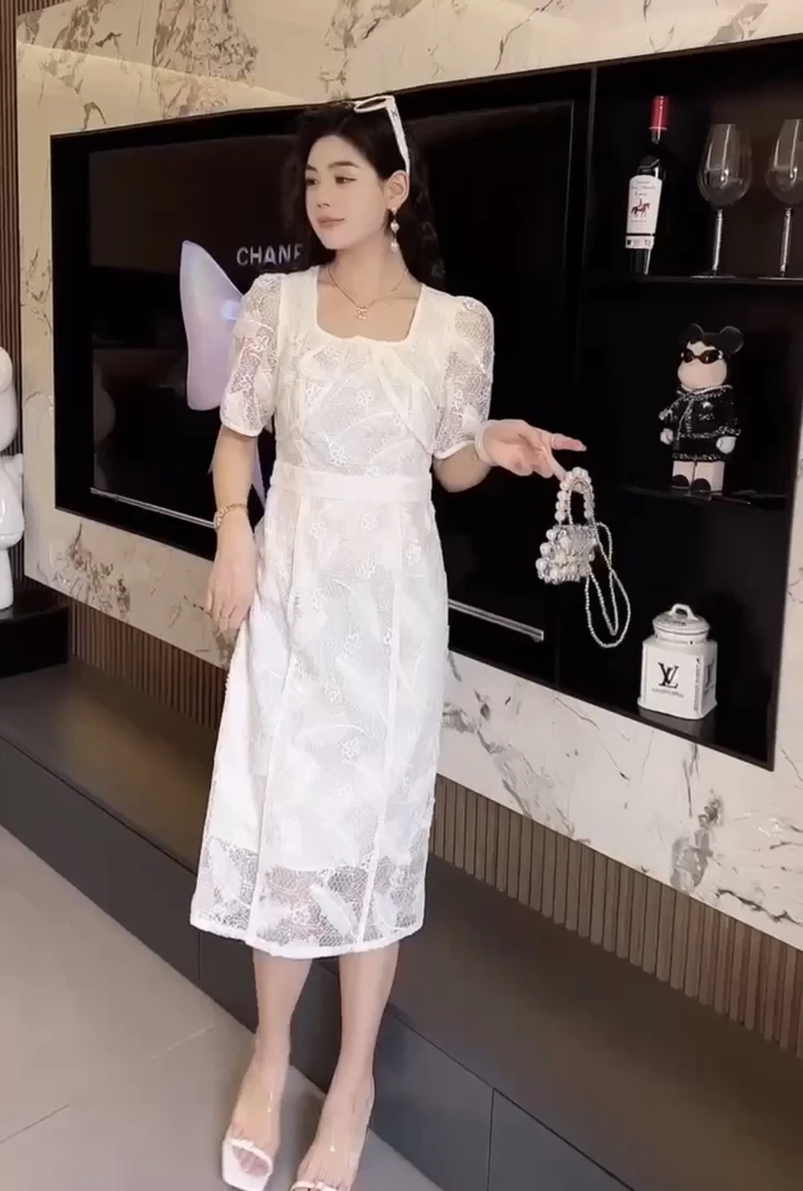 夏季小方领设计感水溶花重工亮片中长连衣裙SH51