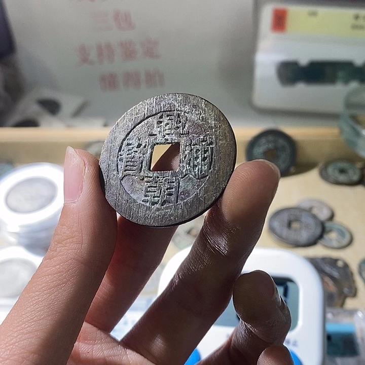 铜吴*天现代仿古风格工艺品