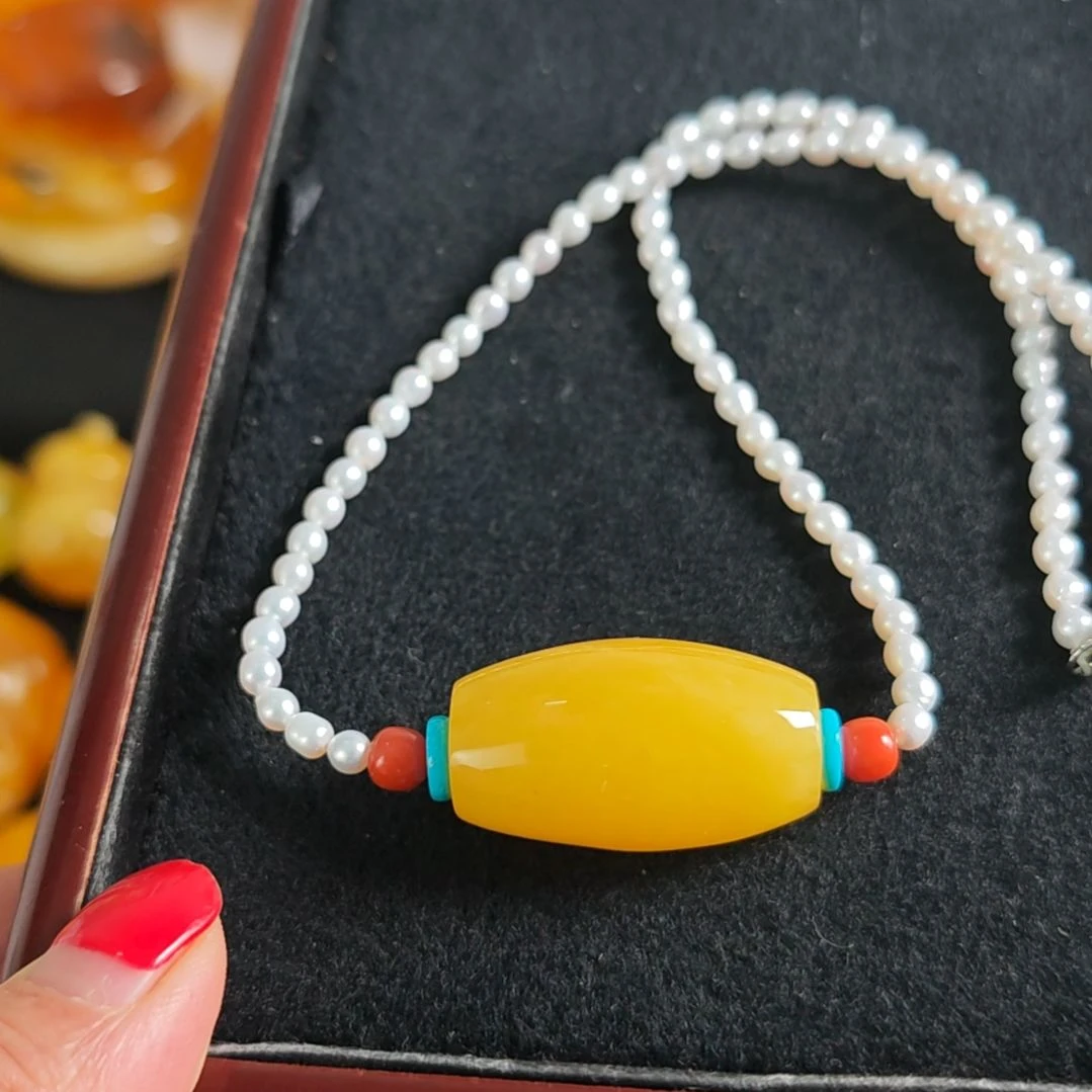 蜜蜡吊坠(赠链)未镶嵌