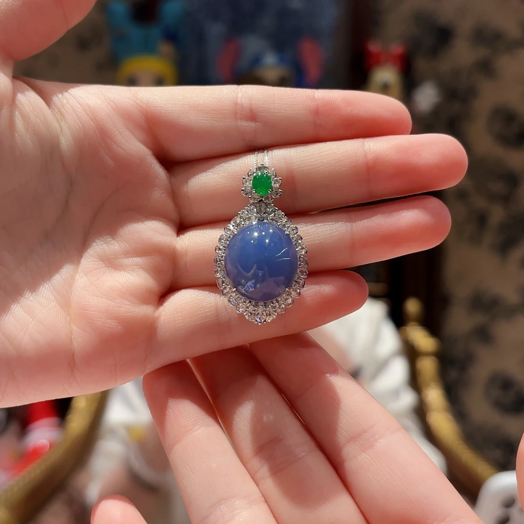 吊坠(赠链)18K金镶嵌翡翠