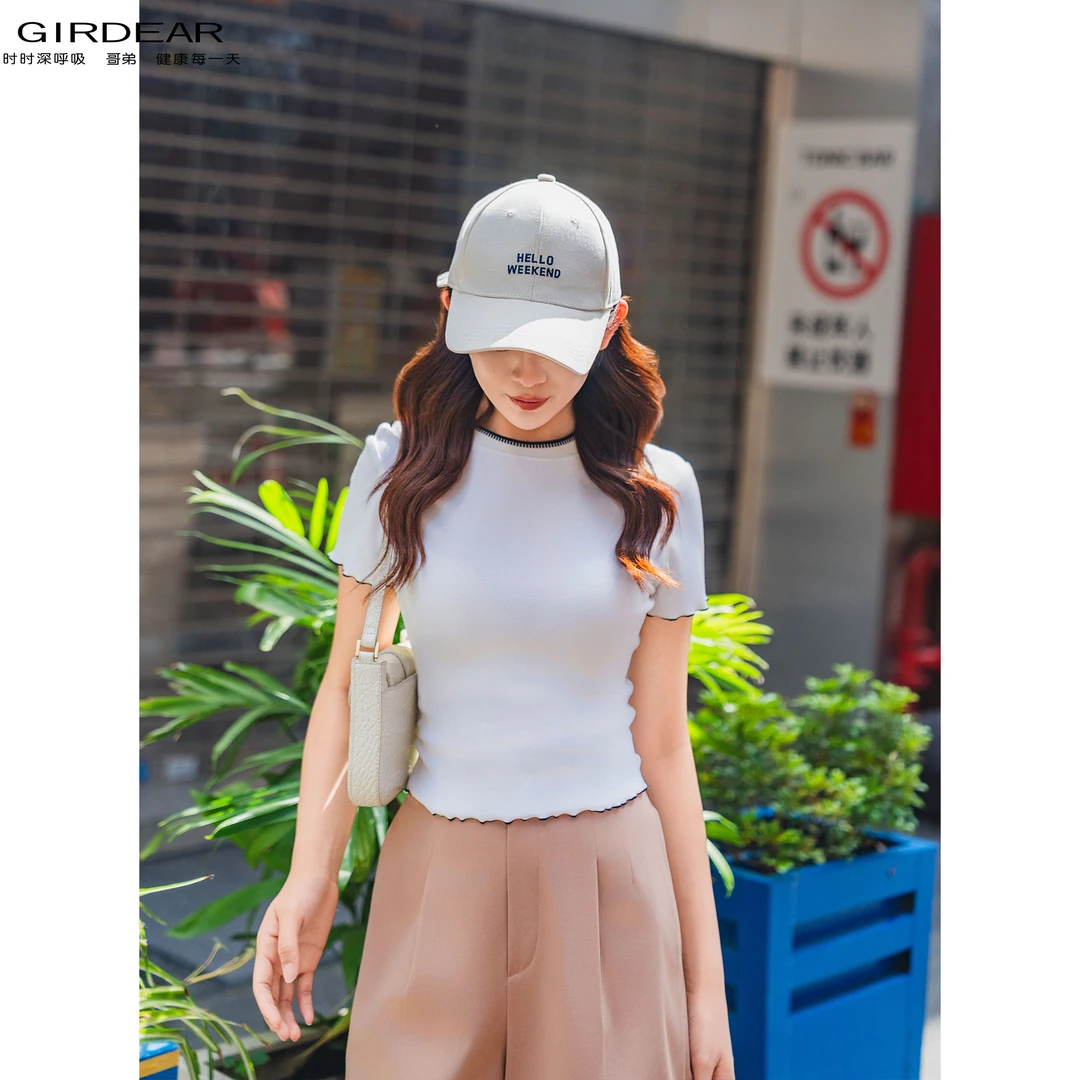 GIRDEAR/哥弟早秋新款时尚修身舒适百搭休闲圆领短袖T恤女 130026