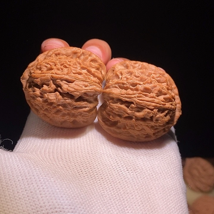 吊坠文玩核桃全品40三角白