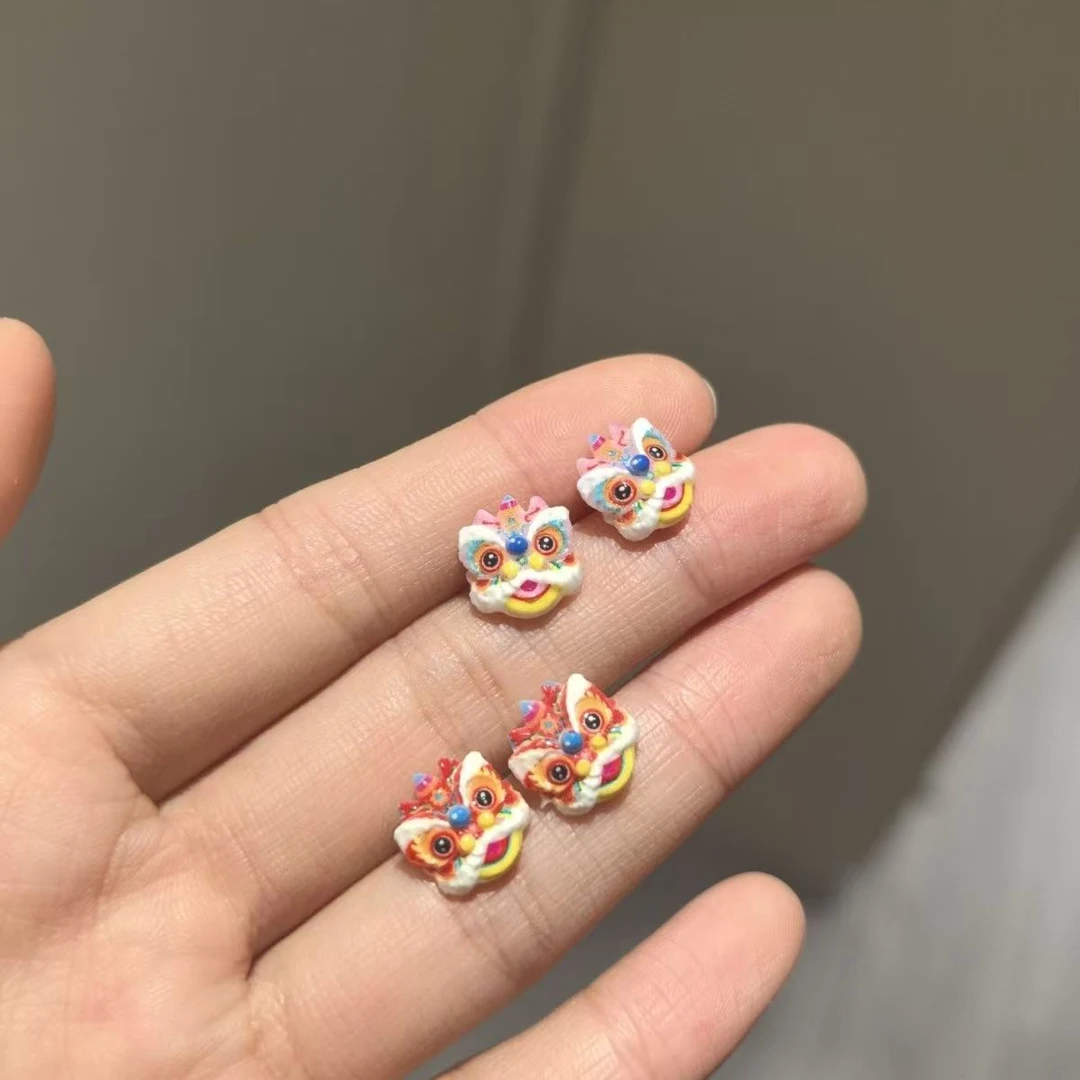 新年款红色醒狮耳钉女秋冬高级感耳环新款爆款气质过年耳饰