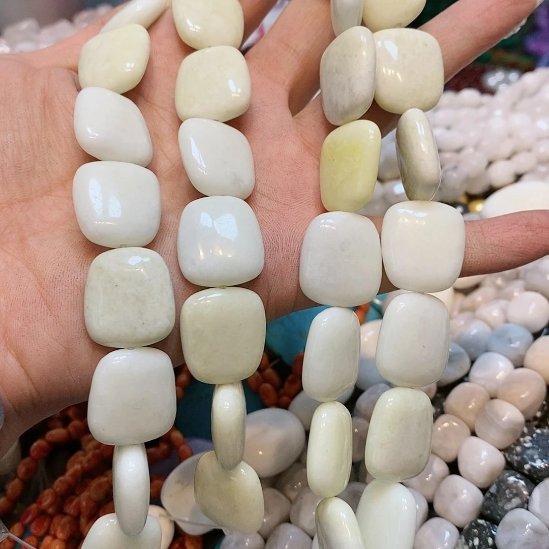 散珠玛瑙/玉髓天然石一条