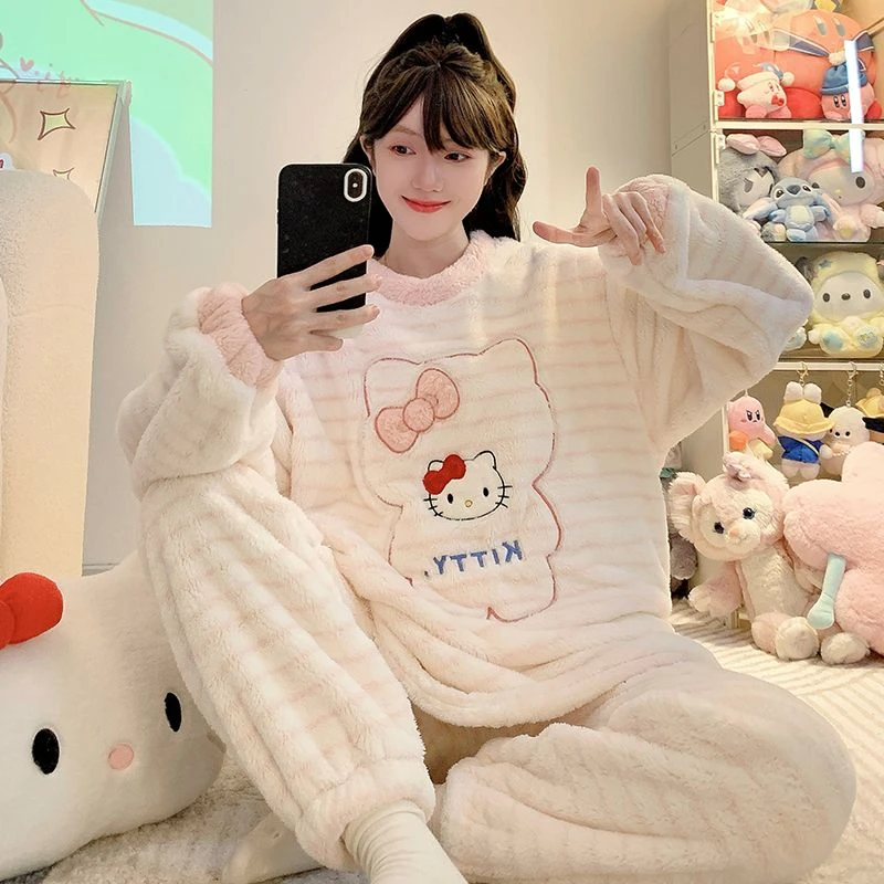 加大码可爱睡衣女秋冬季珊瑚绒加厚保暖套装加肥宽松200斤家居服