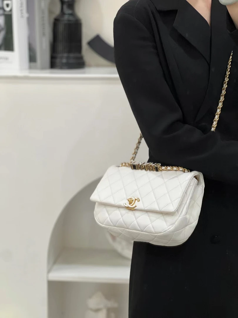 99新 Chanel/香奈儿 香奈儿24p珐琅字母链条包白色/优品