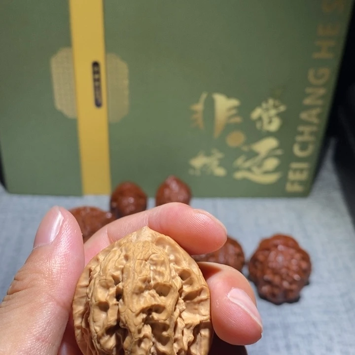 h**r梨木台精品核桃编号210