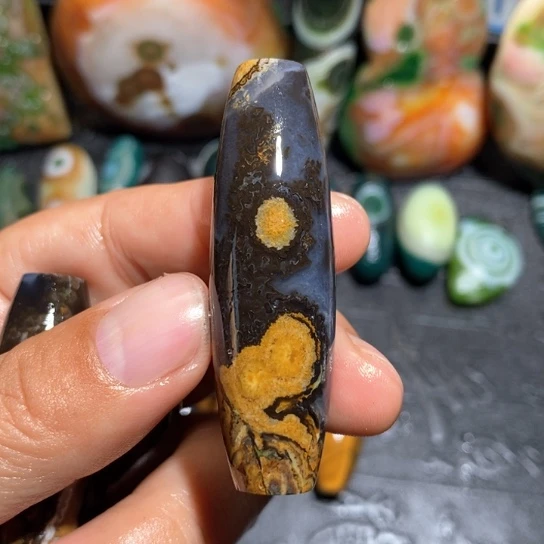 石英质玉珠宝半成品未镶嵌李*