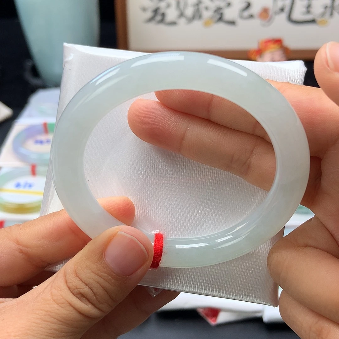 翡翠未镶嵌手镯3号