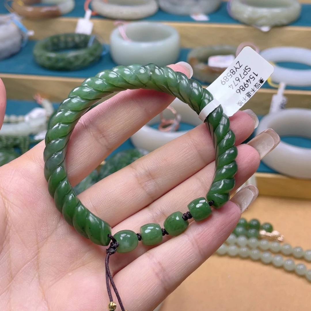 和田玉手镯（开口镯）未镶嵌1