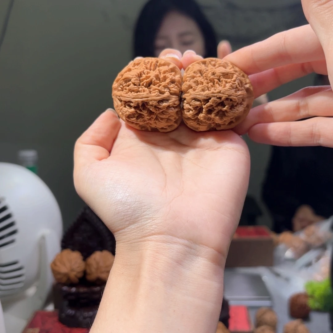 桃核吊坠捣***⁶42大粗筋原生态