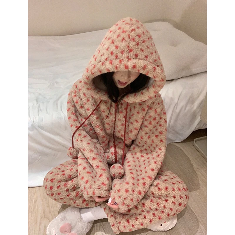 韩版甜美少女印花连帽珊瑚绒睡衣女秋冬季新款加厚保暖家居服套装