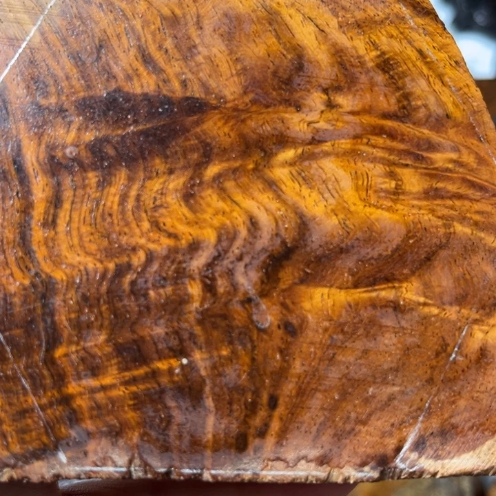 偏***月黄花梨水波纹木板1块