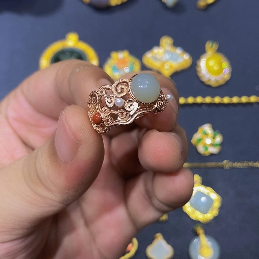 和田玉戒指银S925镀金镶嵌F**6