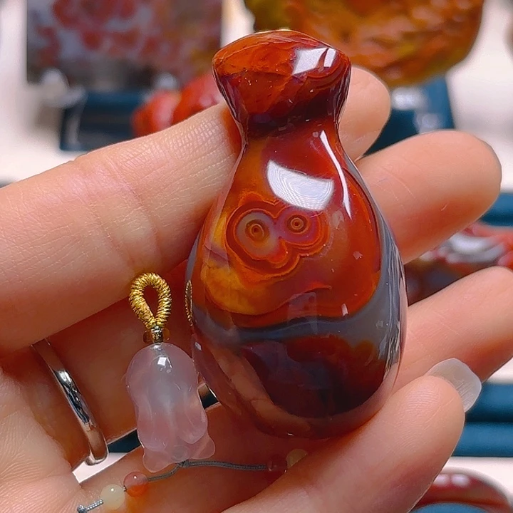 玛瑙/玉髓吊坠(不含链)未镶嵌天***。