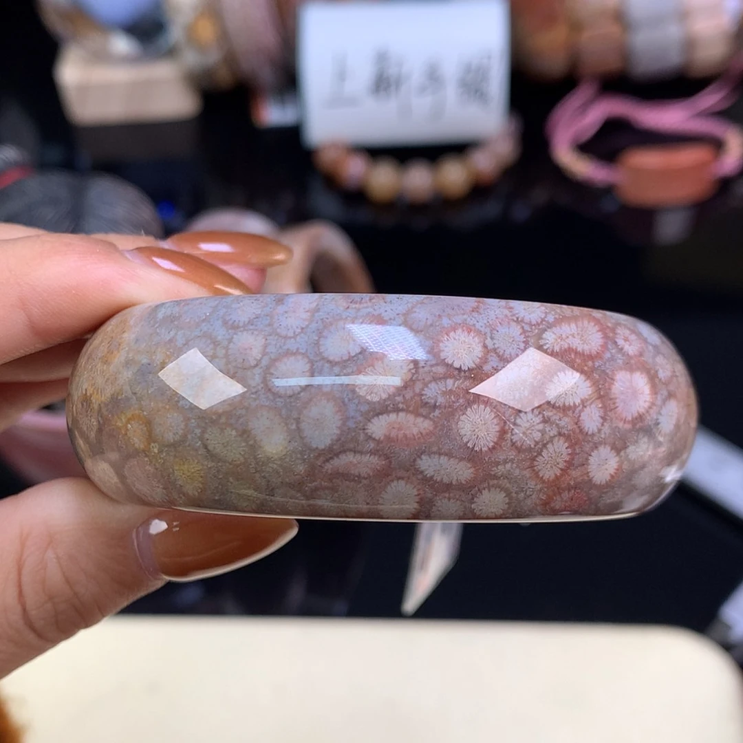 【闪购商品】颈饰未镶嵌硅化珊瑚（珊瑚玉）上新手镯54.8（56号）