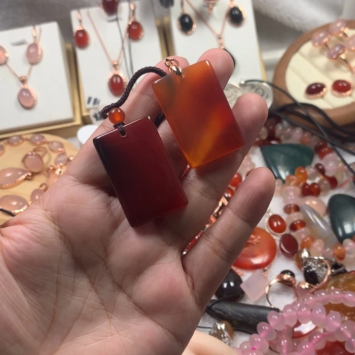 烨***玛瑙/玉髓合金手链