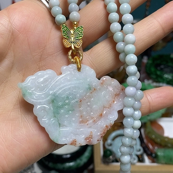 翡翠未镶嵌吊坠(赠链)