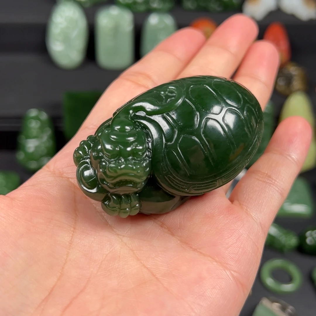 未镶嵌和田玉（碧玉）把件