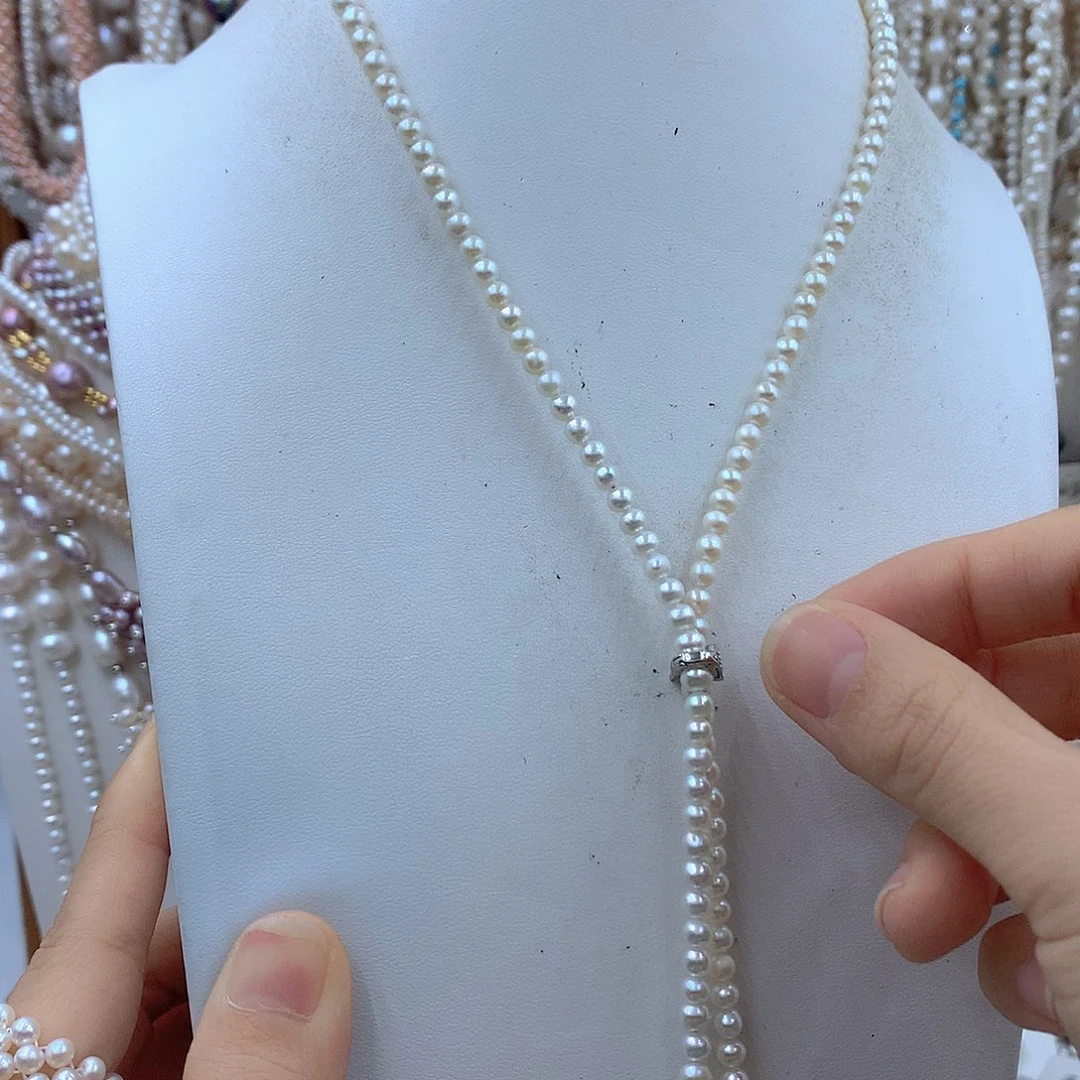 珍****银S925镶嵌淡水珍珠耳饰