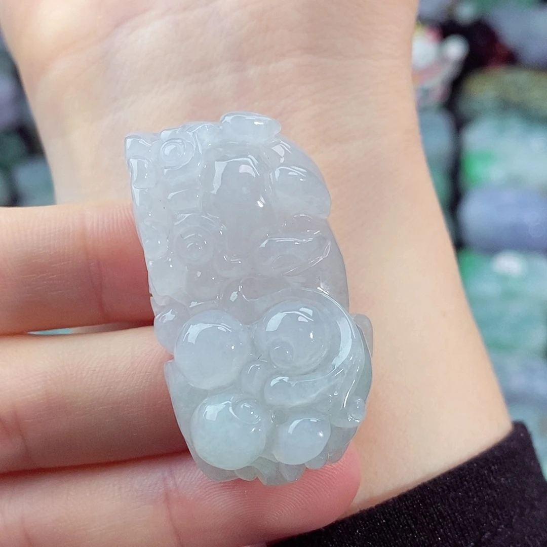 颈饰未镶嵌翡翠天然