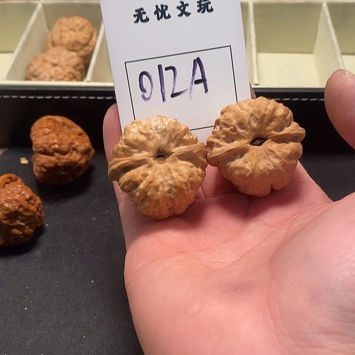 文玩核桃吊坠蛤蟆