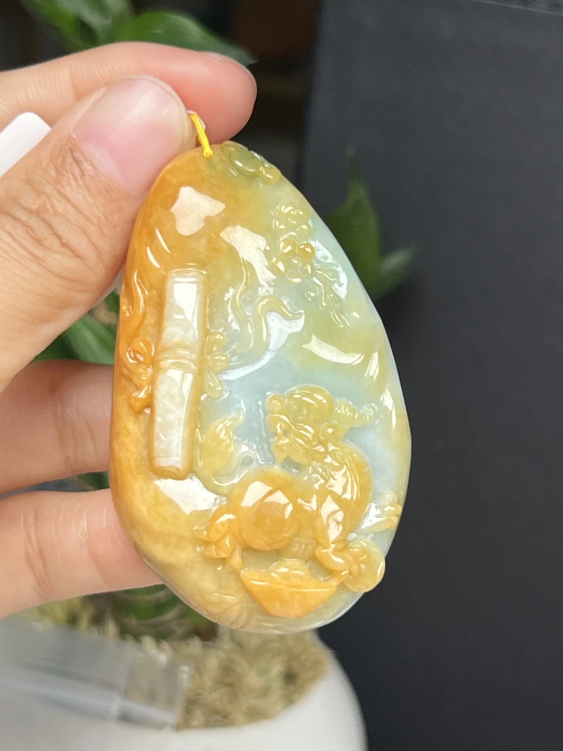 非金属合成锆石吊坠 A货高冰黄翡一念之间尺寸66.5/45.2/10.8mm