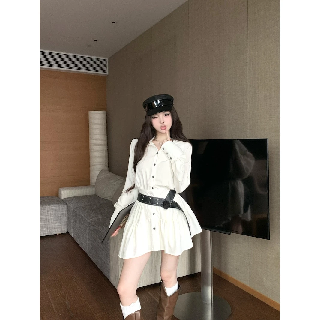 白色Polo领正肩长袖衬衫连衣裙女早秋季新款气质休闲收腰显瘦短裙