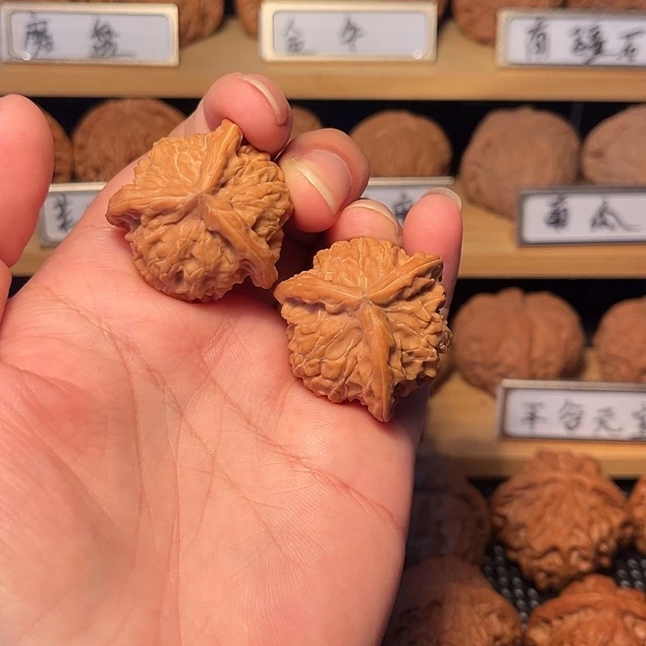 大***冲核桃34正奔。