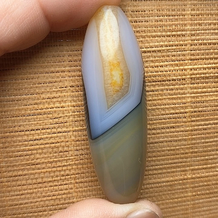 玛瑙/玉髓颈饰合金