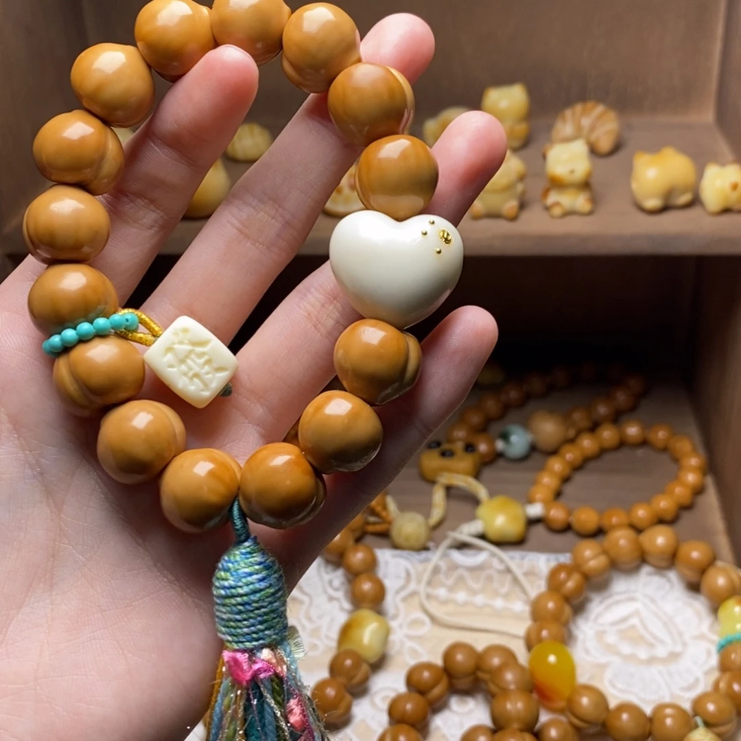 小***贼把件猴头核桃屁桃