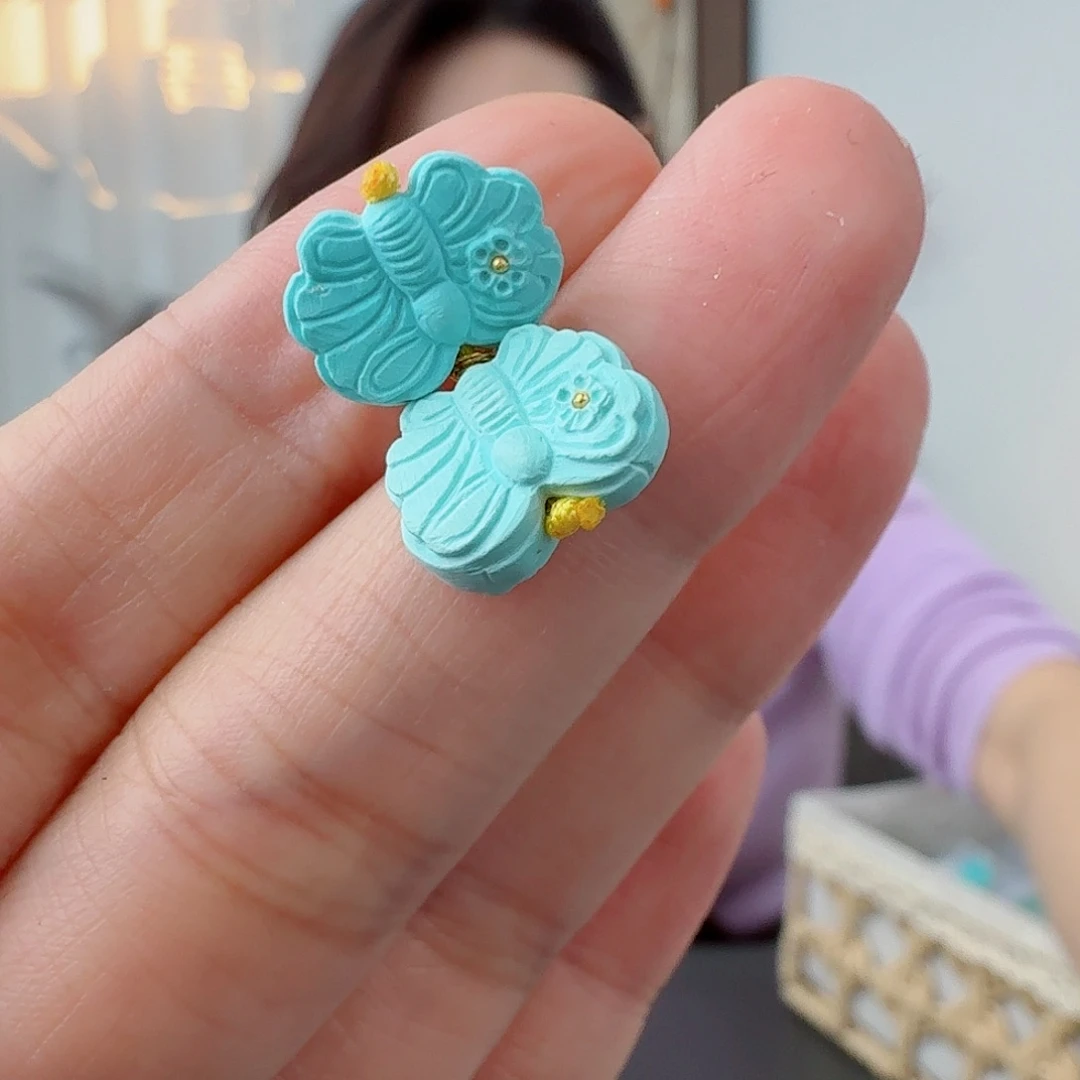 绿松石未镶嵌珠宝奇石