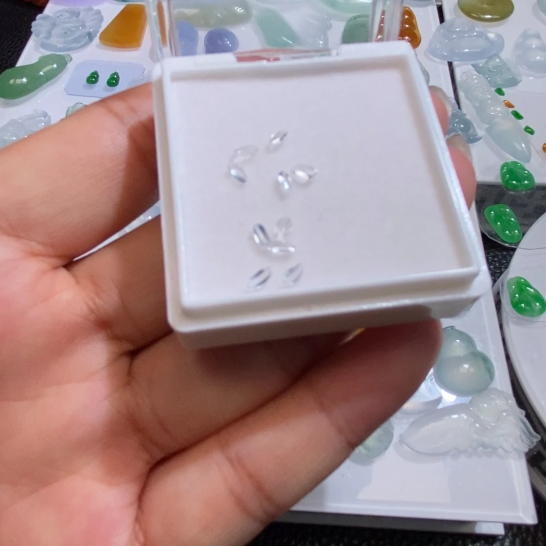 未镶嵌定制翡翠翡翠