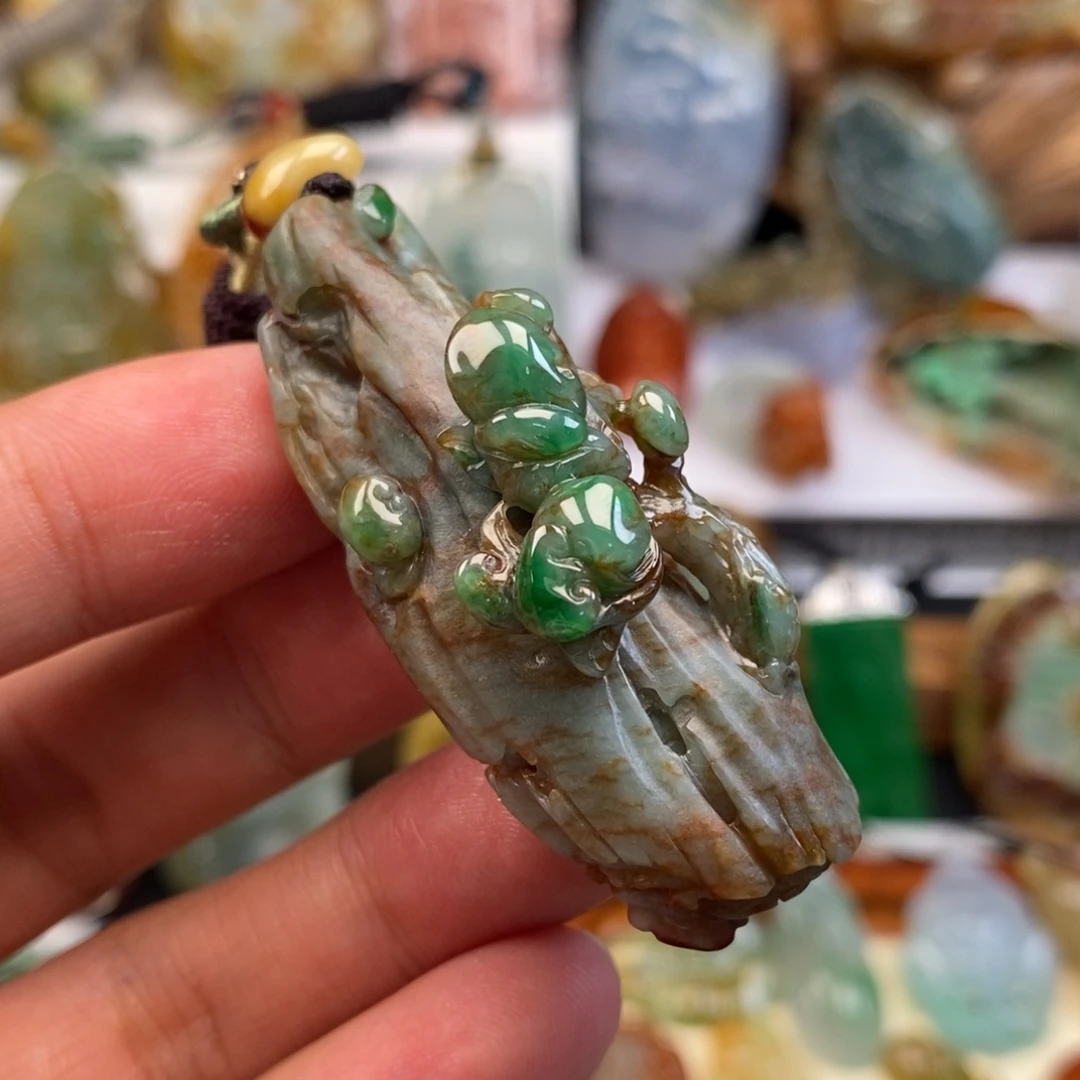 颈饰未镶嵌翡翠更***排缅甸天然翡翠挂件