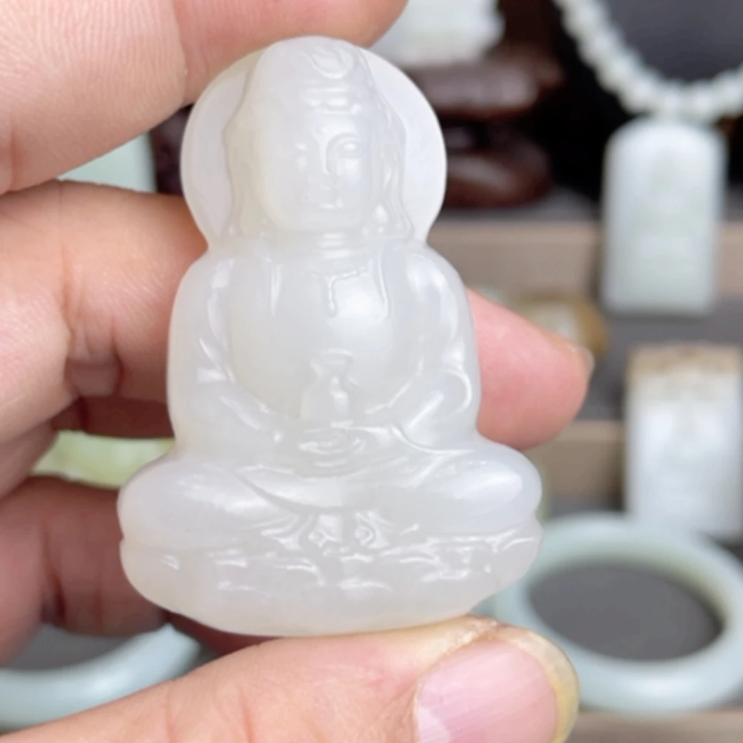 【闪购商品】颈饰未镶嵌和田玉